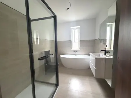 Eladó új építésű családi ház, Budapest, IV. kerület 5 szoba 138 m² 280 M Ft