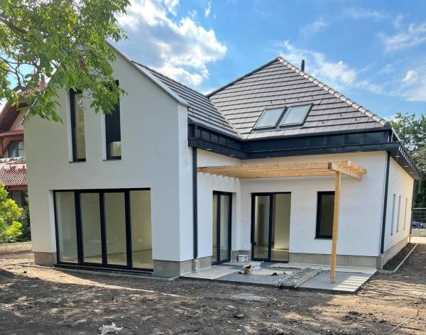 eladó újépítésű családi ház, Budapest, XVI. kerület