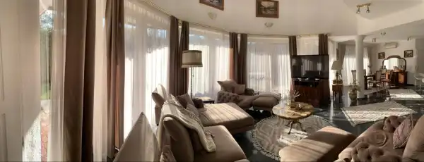Eladó újszerű családi ház, Budapest, XVI. kerület 6 szoba 350 m² 306 M Ft
